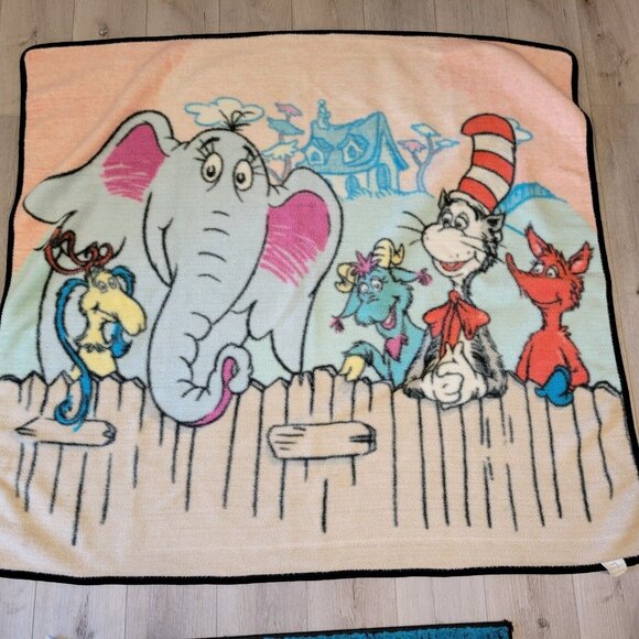 RARE Dr. Seuss Fleece Blanket Featuring Horton The Elephant Fox Cat in The Hat - Picture 8 of 14